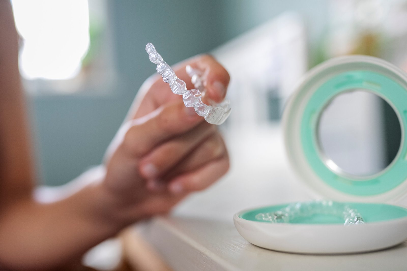 10 Must-Have Invisalign Accessories to Speed Up Your Treatment 1 Perfect Smile 345