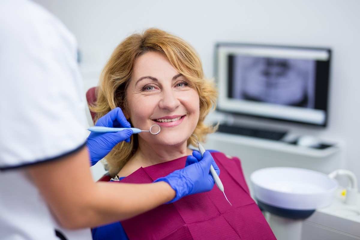 Dental Implant Problems Over Time: What to Expect and How to Protect Your Oral Health 4 Dental Implant Problems Over Time: What to Expect and How to Protect Your Oral Health