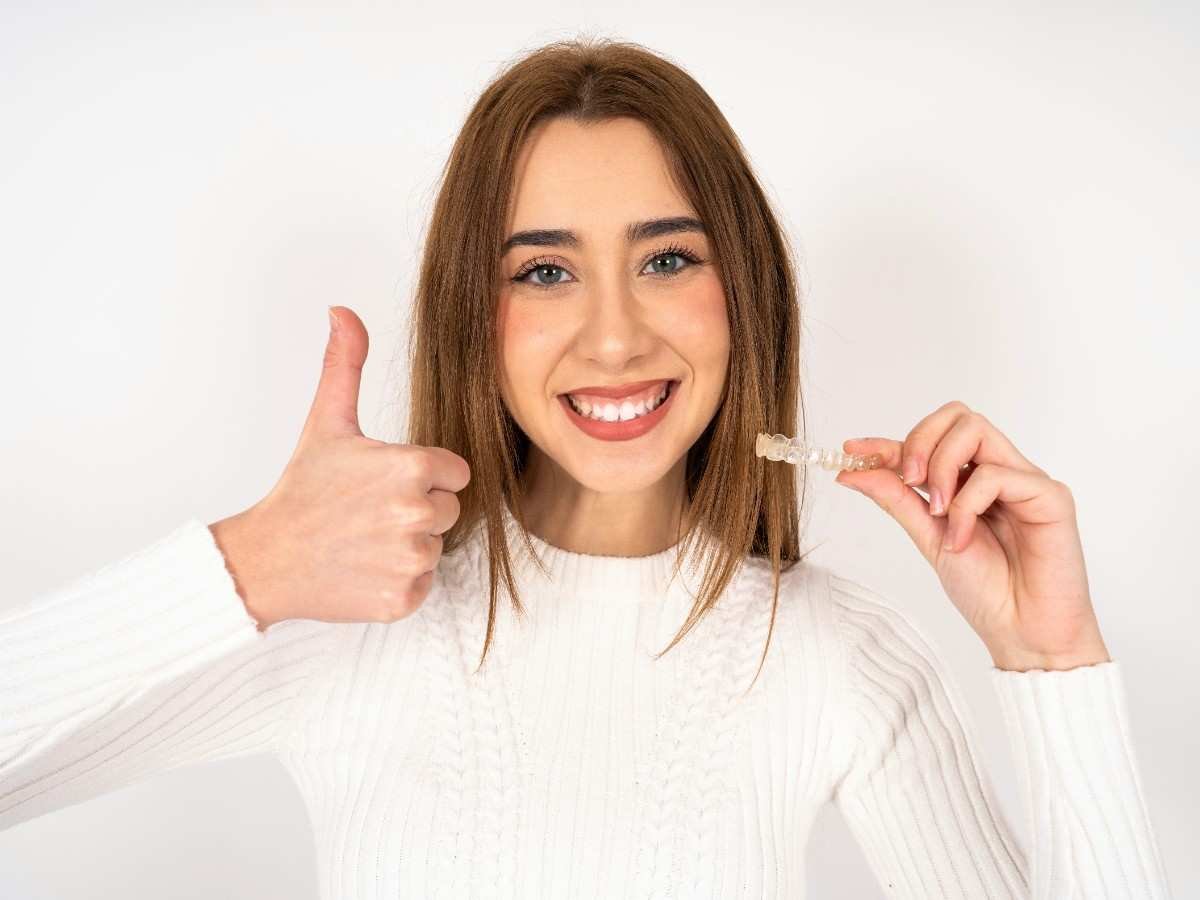 New Aligners Tight? Step-by-Step Guide to Comfort and Safety 1 New Aligners Tight? Step-by-Step Guide to Comfort and Safety